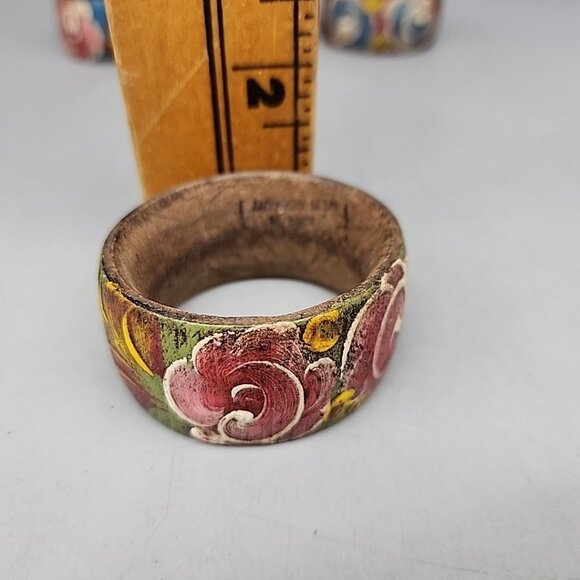 Vintage Set Of 4 Leather Napkin Rings Hand Painted Floral Weathered West Germany - Picture 8 of 8